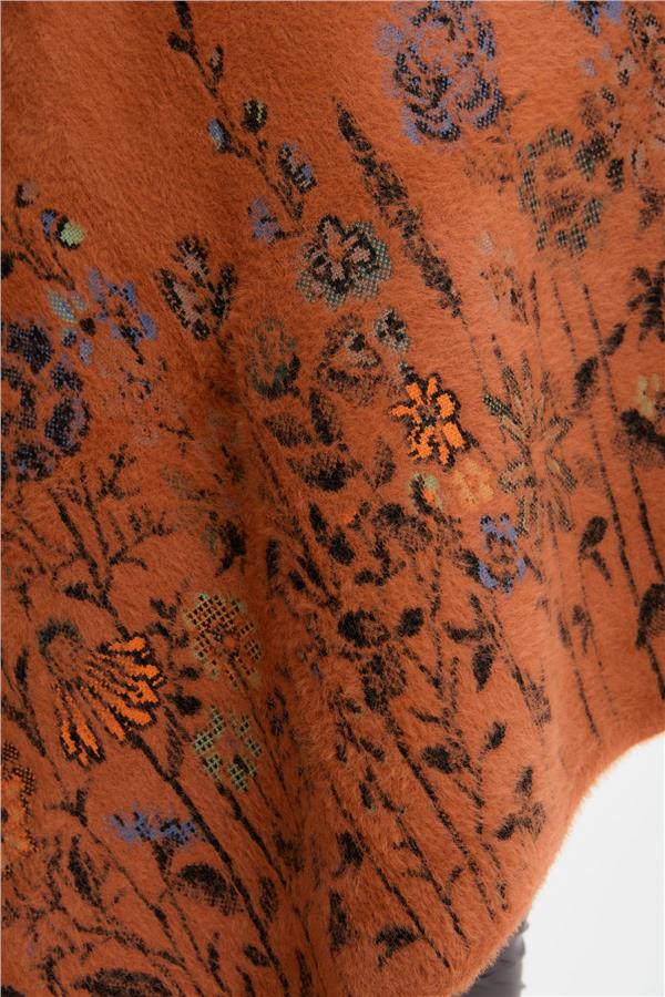 Kadın Triko Kenarları Kır Çiçeği Desenli Yün Şal 07