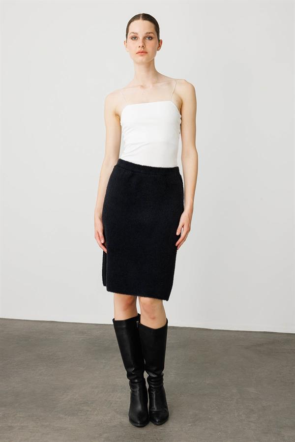 Kadın Triko Kısa Etek Siyah