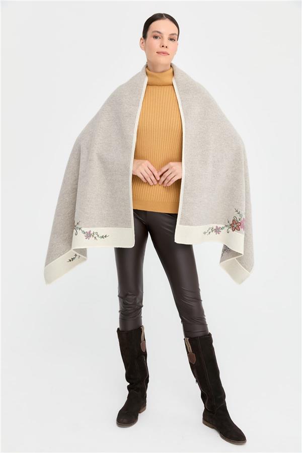 Kadın Üç Çiçekli Nakış İşlemeli Yün Şal Kemik