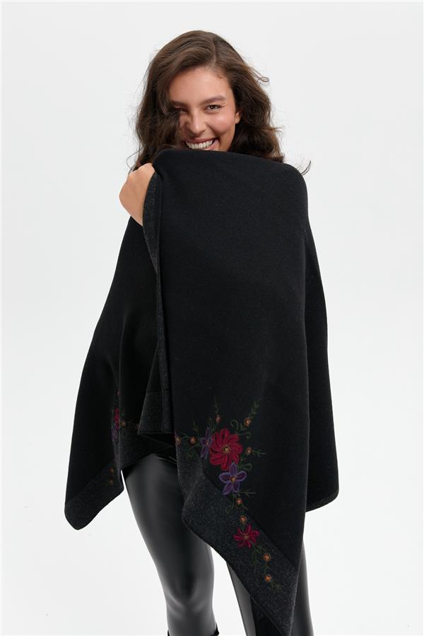 Kadın Üç Çiçekli Nakış İşlemeli Yün Şal Siyah