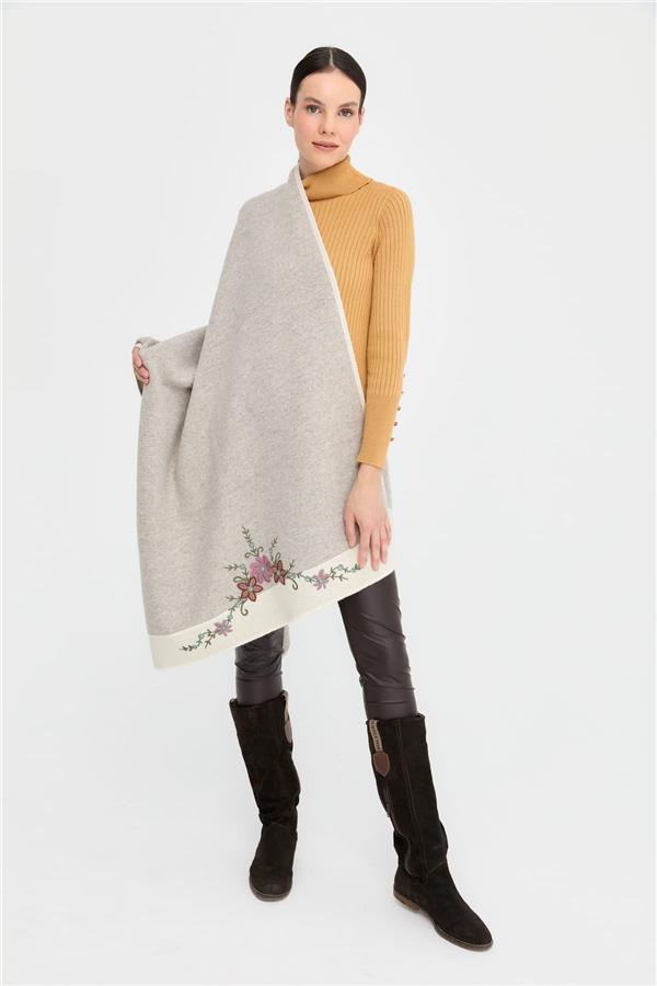 Kadın Üç Çiçekli Nakış İşlemeli Yün Şal Kemik