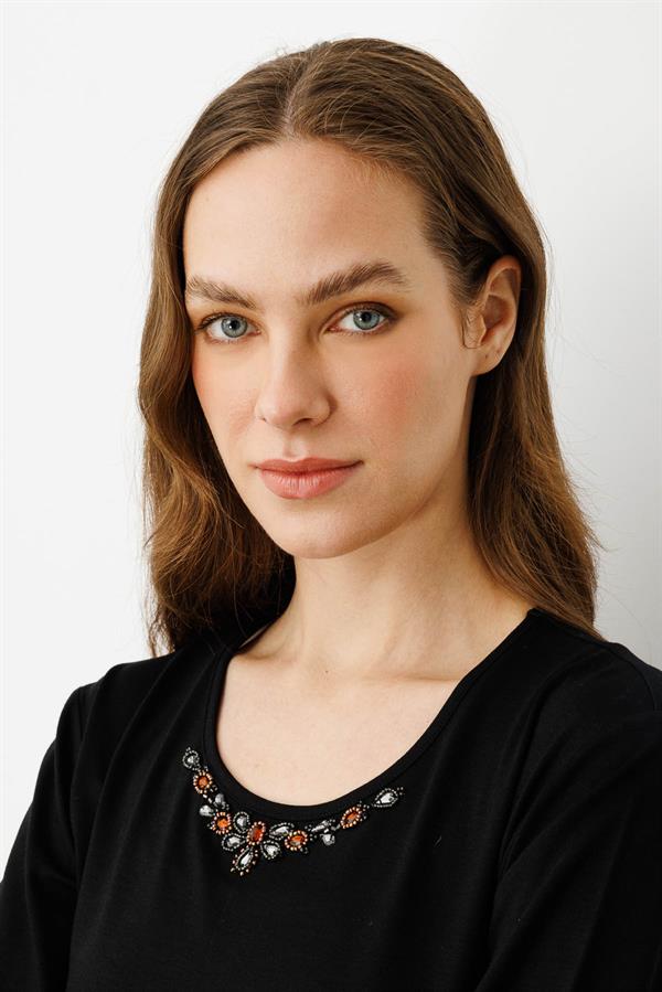 Kadın V Yaka Boncuk İşlemeli Penye Bluz Siyah