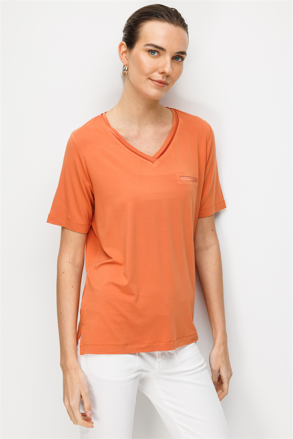 Kadın V Yaka Cebi Saten Şeritli Penye T-shirt Somon