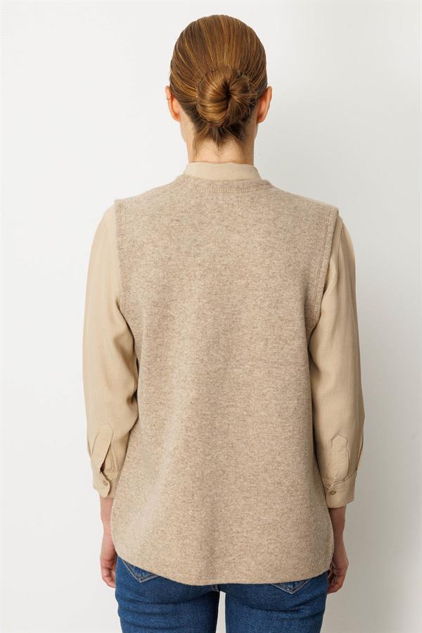 Kadın V Yaka Çelik Örgü Anne Yelek K.Bej