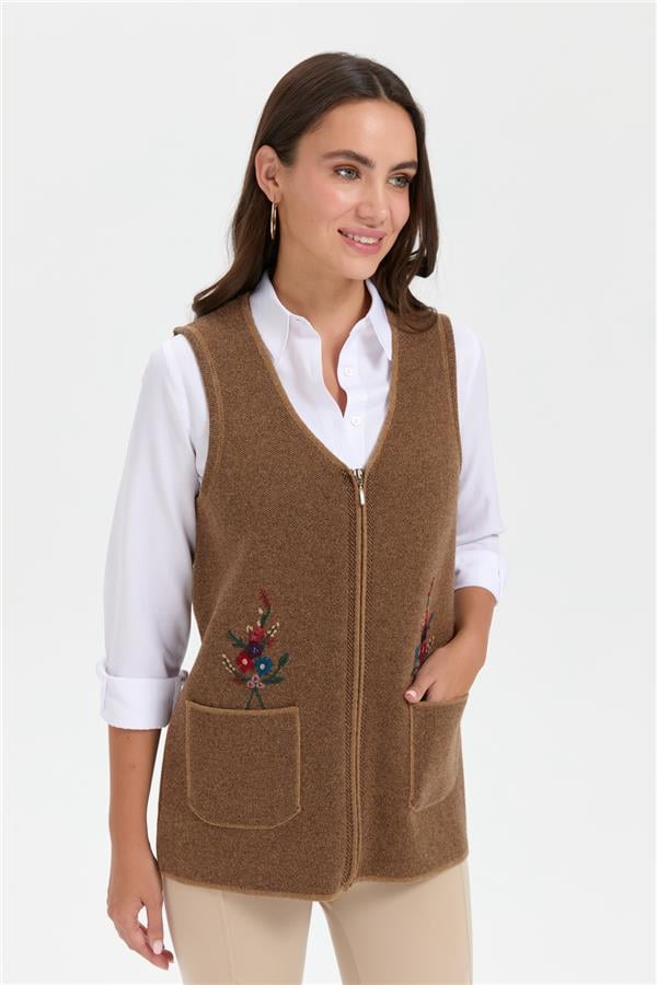 Kadın V Yaka Cep Üstü Nakış İşlemeli Yün Yelek V.Camel