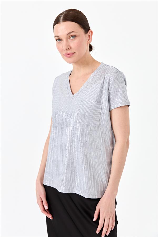 Женская хлопковая футболка с карманом и V образным вырезом серая