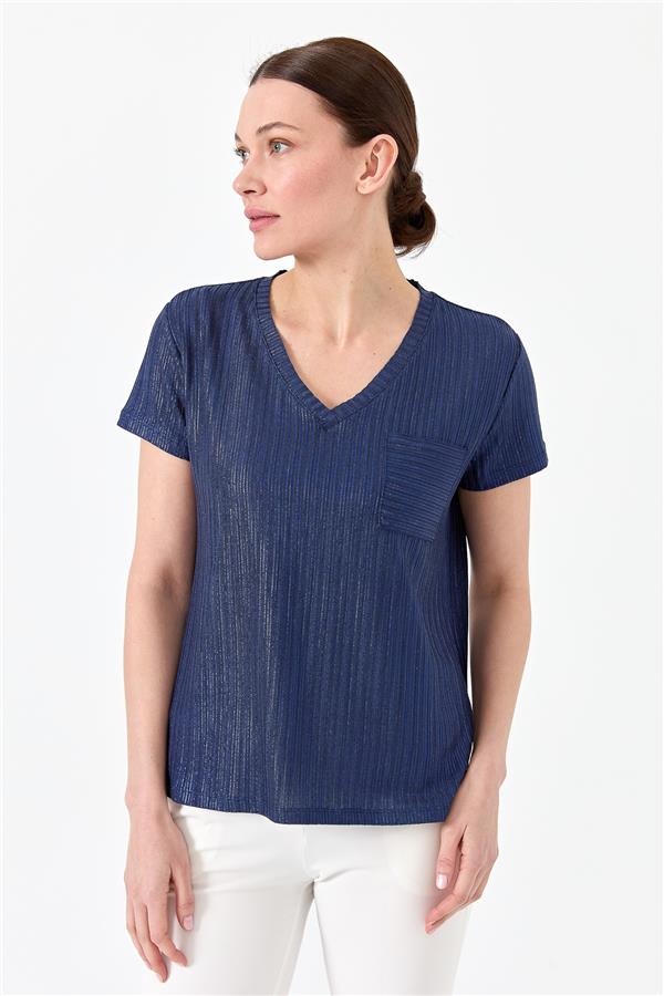 Женская хлопковая футболка с карманом и V образным вырезом темно синяя