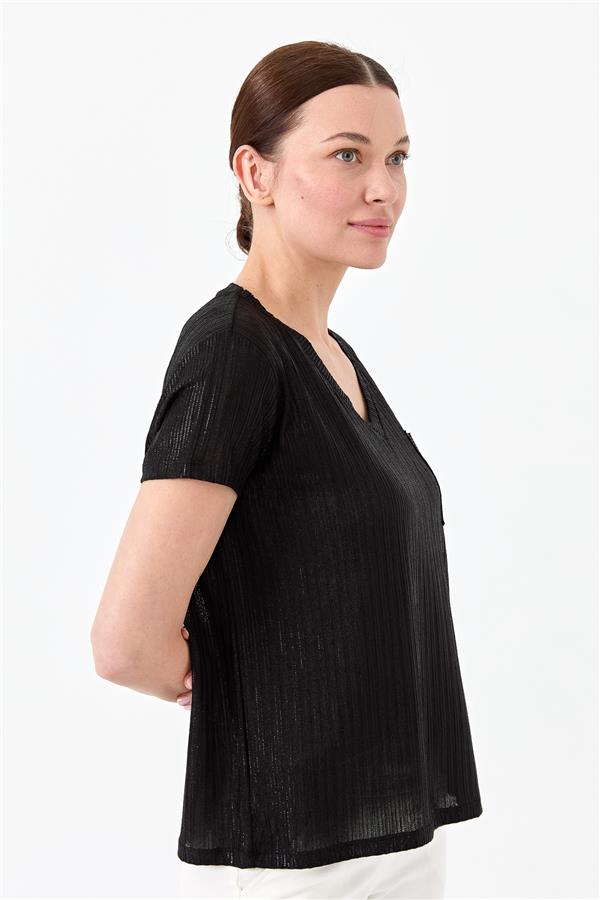 Женская хлопковая футболка с карманом и V образным вырезом черная