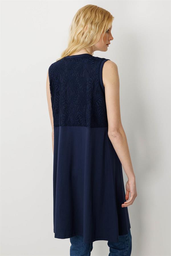 Kadın V Yaka Dantel Kumaşlı Yelek Lacivert