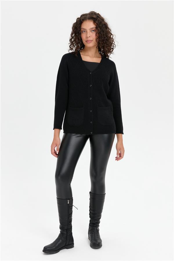 Kadın V Yaka Önü Baklavalı Düğmeli Yün Hırka Siyah