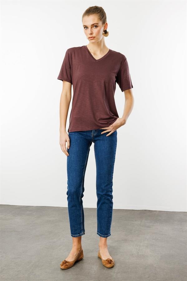 Kadın V Yaka Flamlı Kumaş Basic Tshirt Kahve