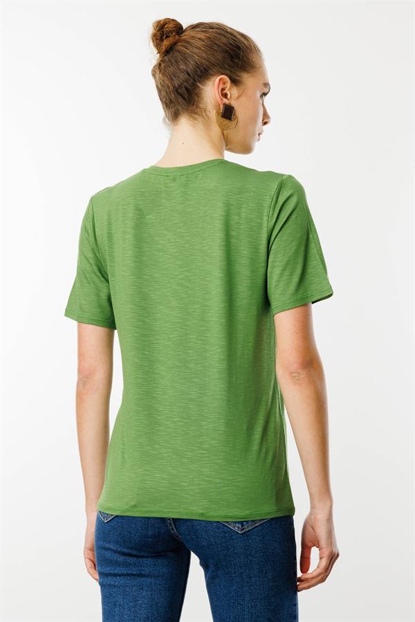 Kadın V Yaka Flamlı Kumaş Basic Tshirt A.Yeşil