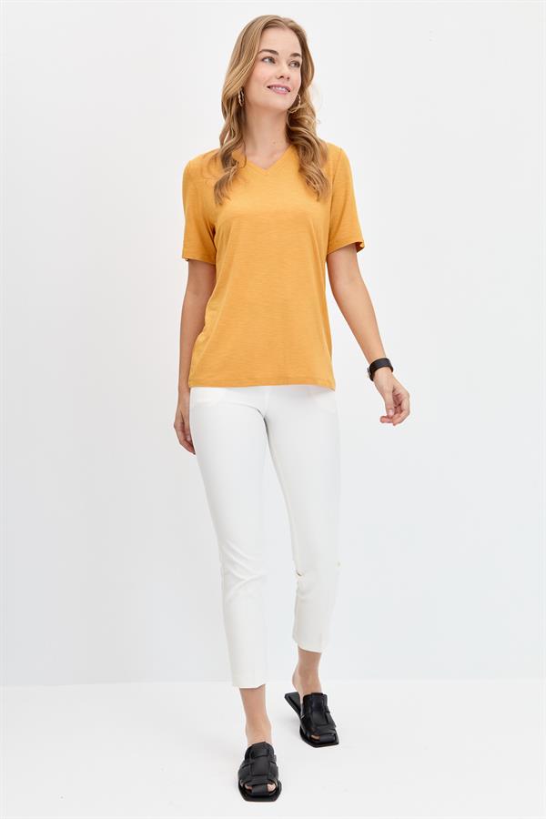 Женская базовая футболка с v-образным вырезом