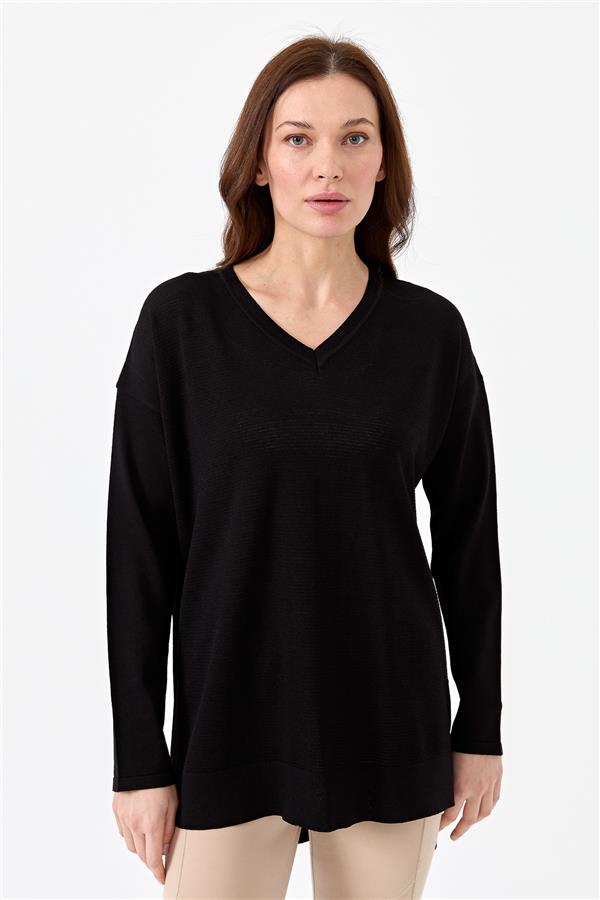 Женская трикотажная тонкая блуза с V-образным вырезом черная