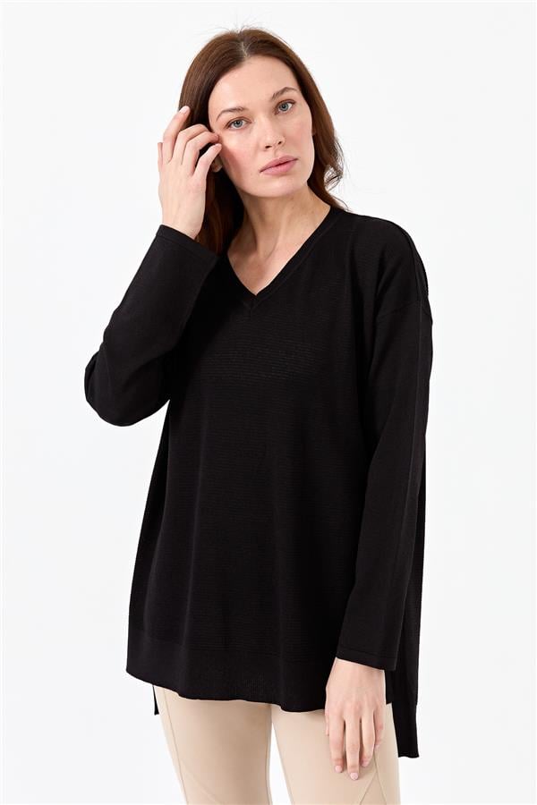 Женская трикотажная тонкая блуза с V-образным вырезом черная