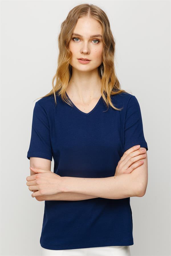 Женская хлопковая облегающая футболка с V образным вырезом темно синяя