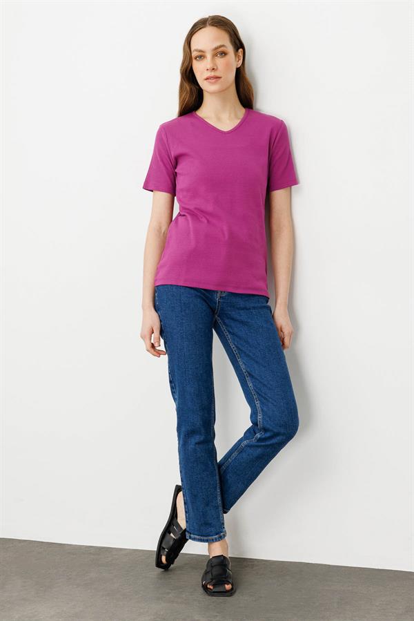 Kadın V Yaka Kaşkorse Pamuk T-shirt Sıklamen