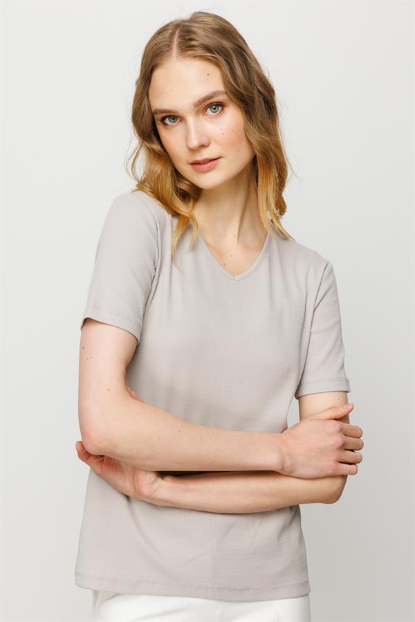 Женская хлопковая облегающая футболка с V образным вырезом серая