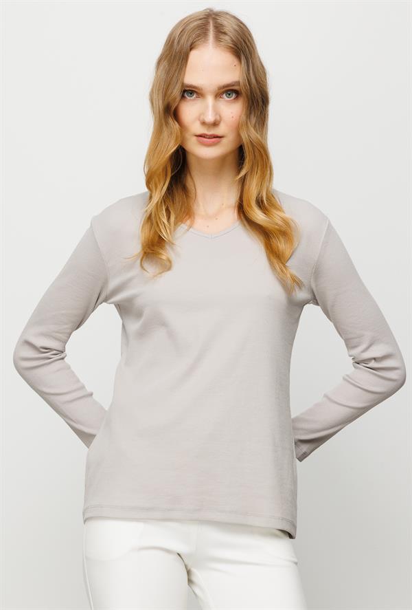 Женская хлопковая облегающая блуза с V образным вырезом серая 