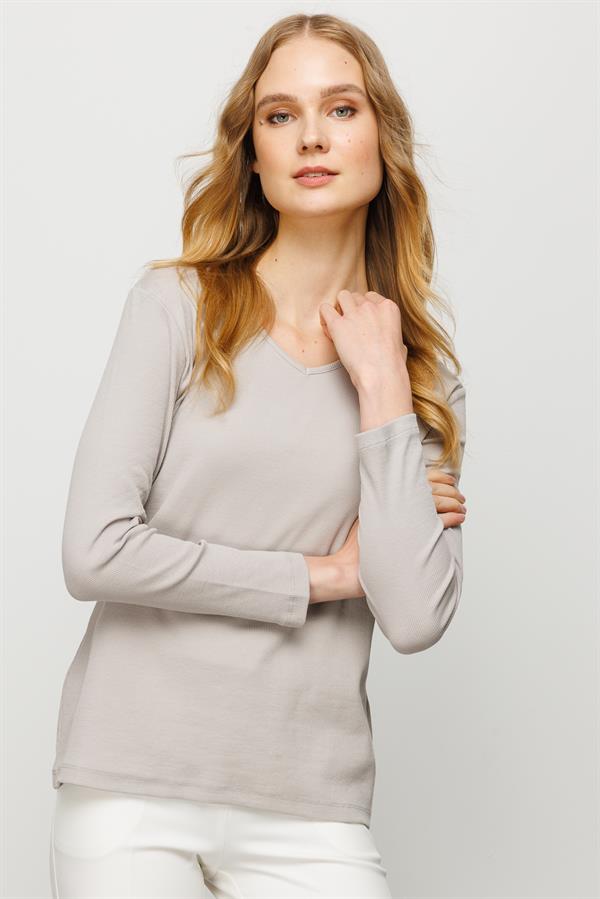 Женская хлопковая облегающая блуза с V образным вырезом серая 