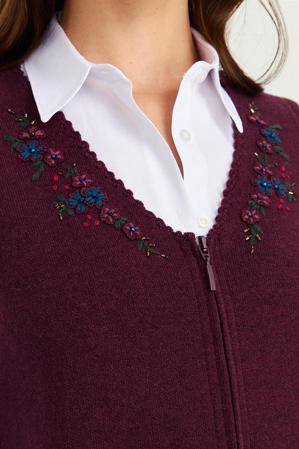 Женский шерстяной жилет с v-образным вырезом и кружевной вышивкой