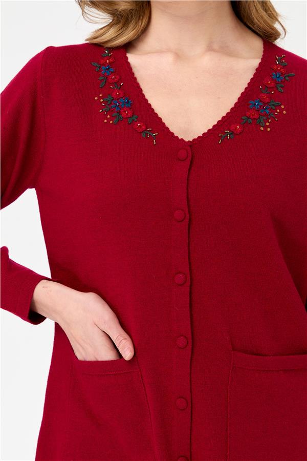 Женская шерстяная куртка с v-образным вырезом и кружевной вышивкой
