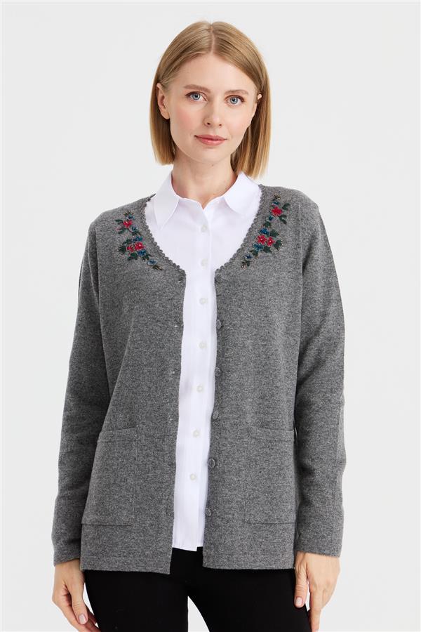 Женская шерстяная куртка с v-образным вырезом и кружевной вышивкой