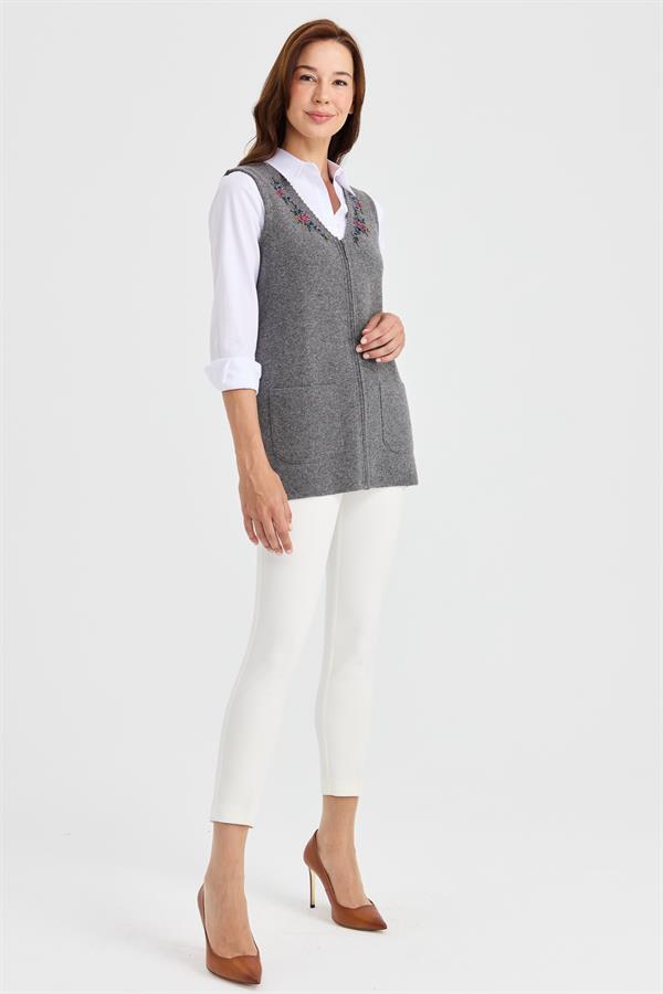 Женский шерстяной жилет с v-образным вырезом и кружевной вышивкой