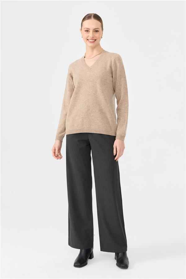 Kadın V Yaka Klasik Yün Kazak K.Bej