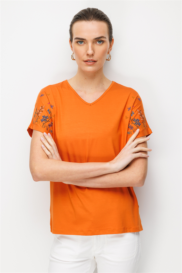 Kadın V Yaka Nakış İşlemeli Düşük Kollu Penye T-shirt Turuncu
