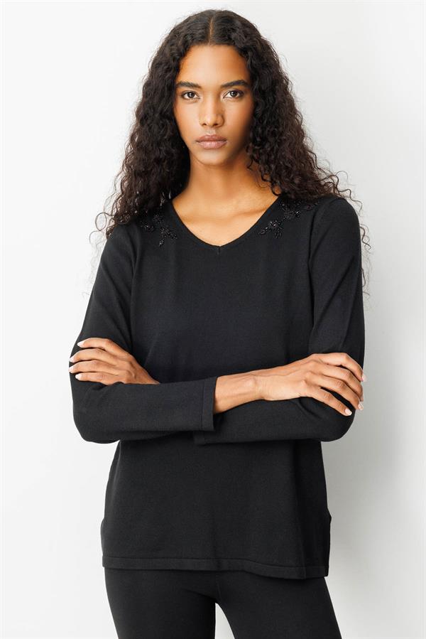 Kadın V Yaka Omuzları Boncuk İşlemeli Bluz Siyah