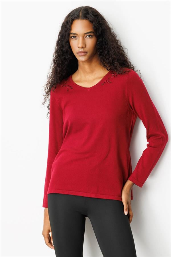 Kadın V Yaka Omuzları Boncuk İşlemeli Bluz Vişne