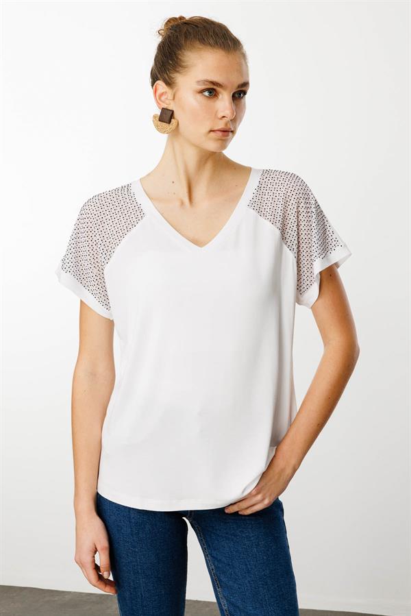Kadın V Yaka Omuzları Taş Baskılı Penye T-shirt Beyaz
