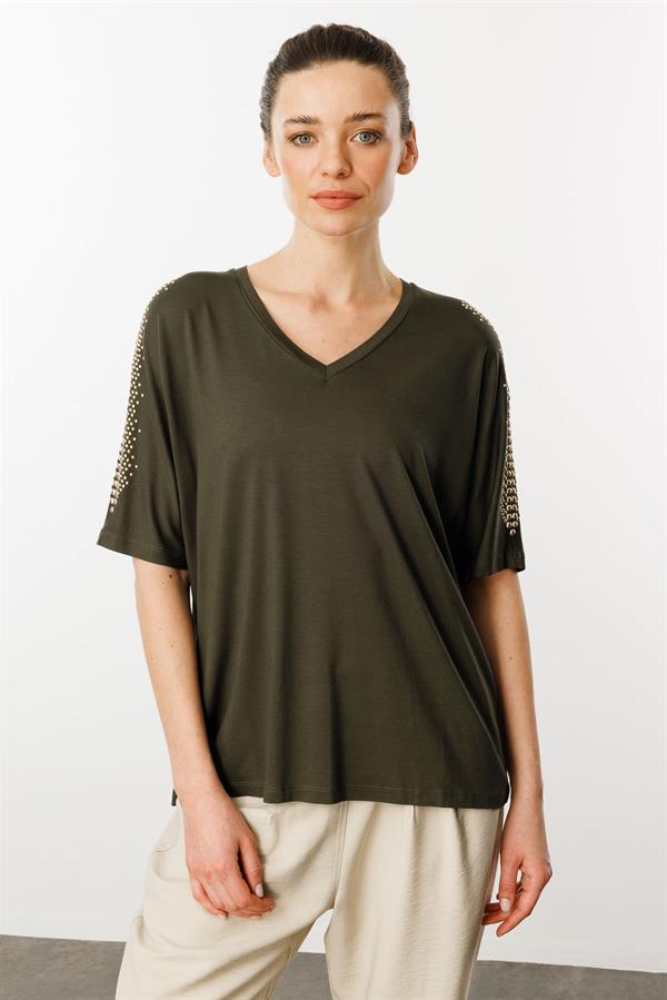 Kadın V Yaka Omuzları Taşlı Penye T-shirt Haki