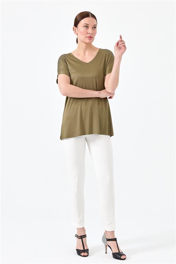 Женская хлопковая футболка с V образным вырезом и стразами на рукавах хаки