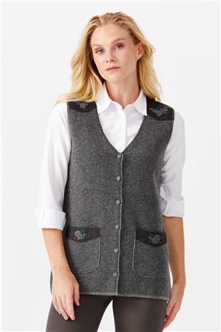 Женский жилет на пуговицах с v-образным вырезом и карманом на плече с отделкой , дымчатый