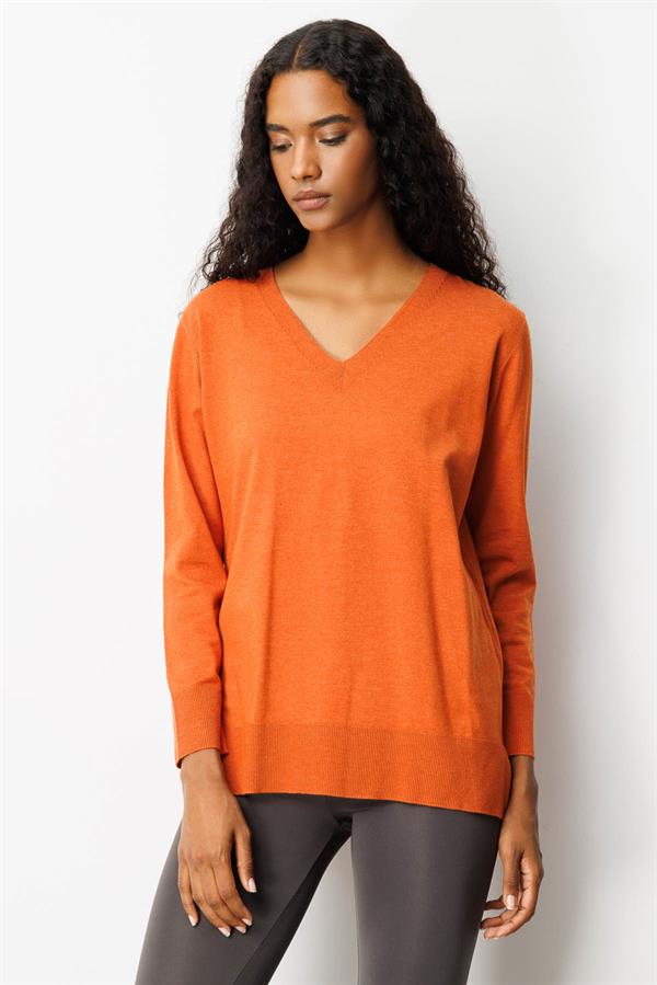 Kadın V Yaka Önü Arkası Yırtmaçlı Kazak Turuncu