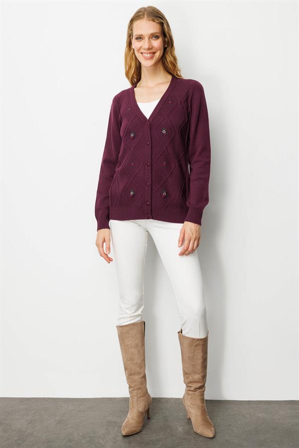 Kadın V Yaka Önü Baklava İşlemeli Ceket Mürdüm