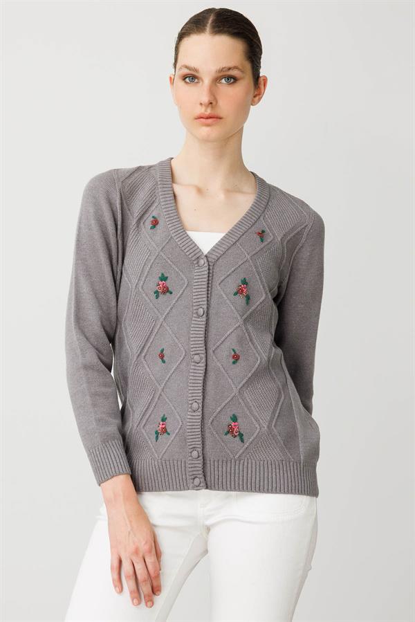 Kadın V Yaka Önü Baklava İşlemeli Ceket Füme