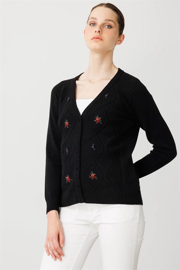 Kadın V Yaka Önü Baklava İşlemeli Ceket Siyah