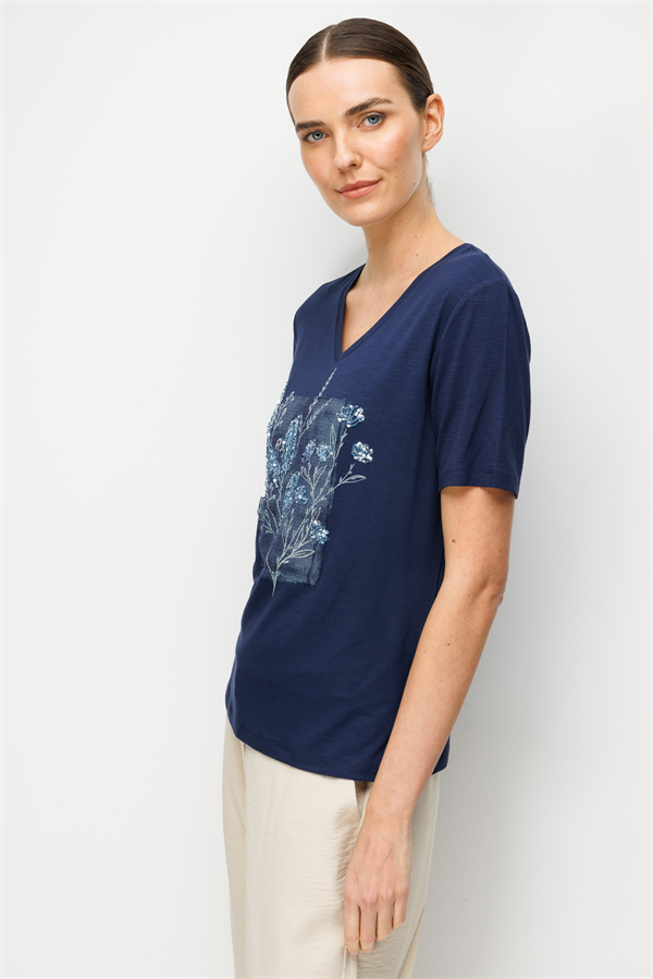 Kadın V Yaka Önü Pul Payet İşlemeli Penye T-shirt Lacivert