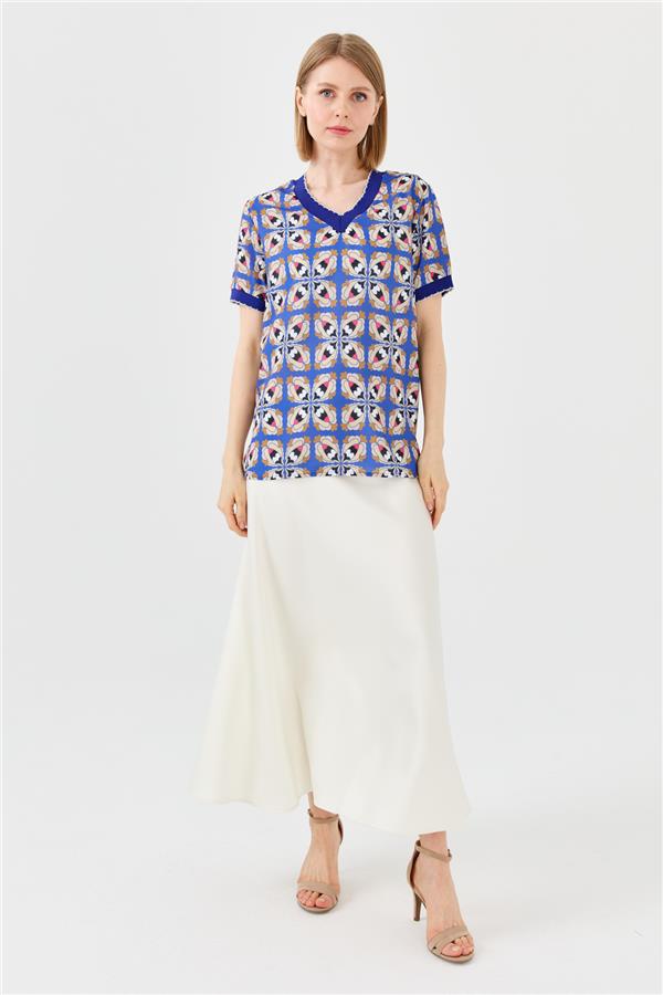 Womens V-Neck Colorful Patterned T-shirt Blue