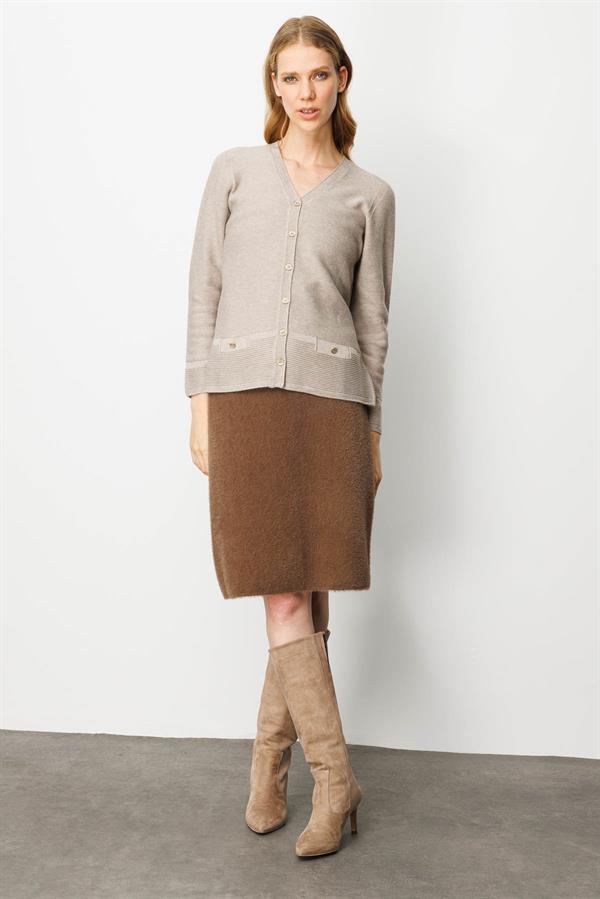 Kadın V Yaka Sahte Cepli Düğmeli Ceket Vizon