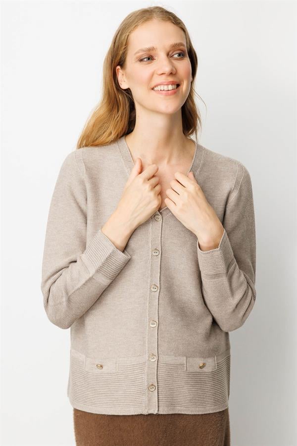 Kadın V Yaka Sahte Cepli Düğmeli Ceket Vizon