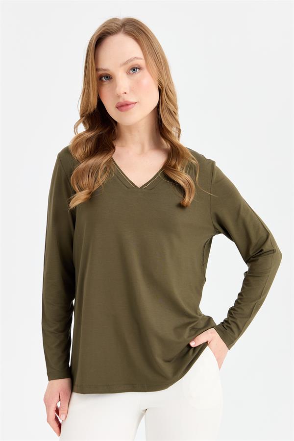 Женская серебристая блузка с v-образным вырезом