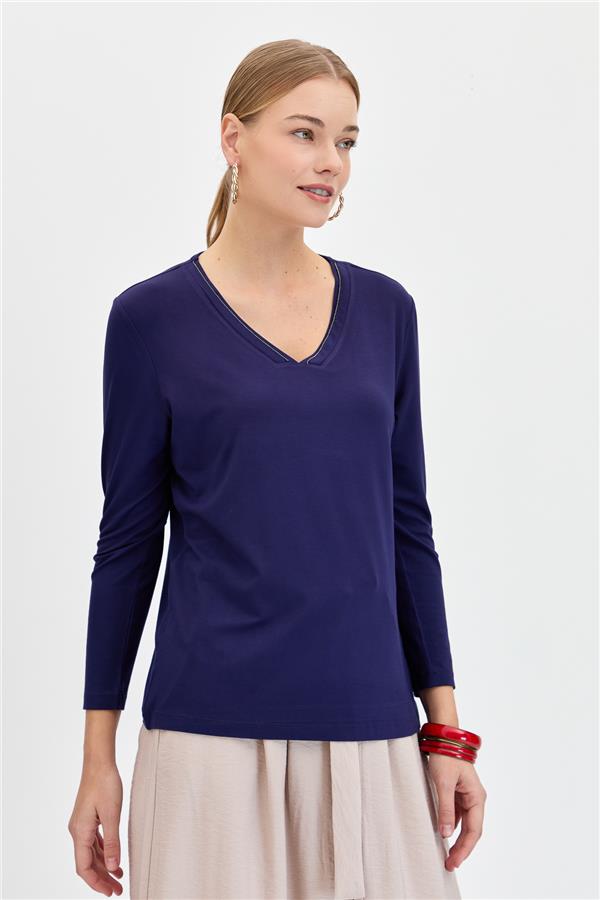 Женская серебристая блузка с v-образным вырезом