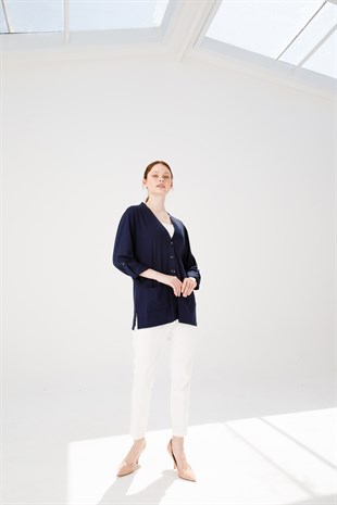 Женская куртка темно-синяя