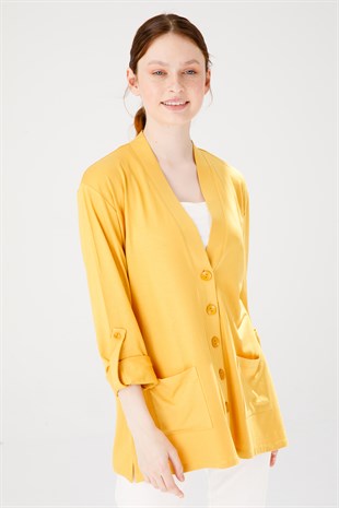 Женская куртка горчичного цвета