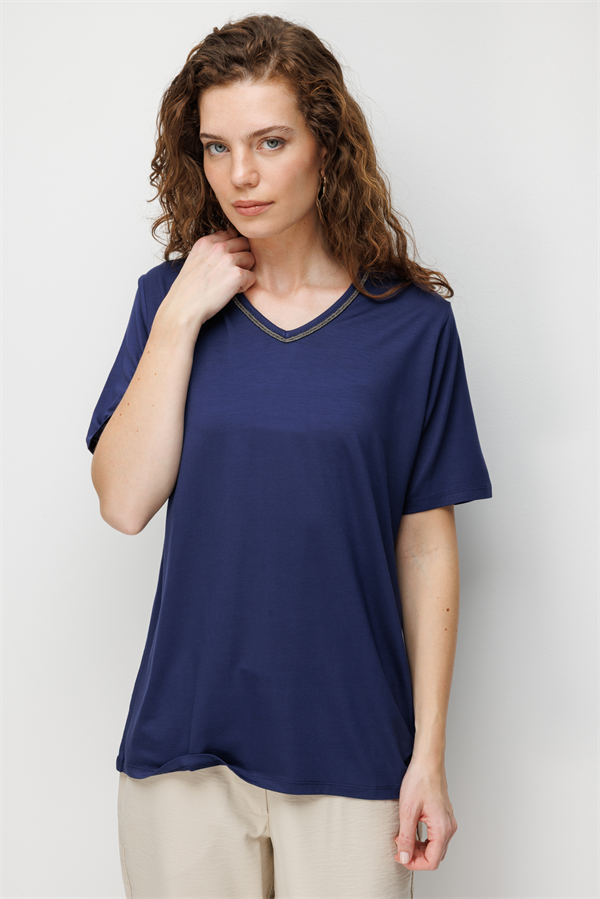 Kadın V Yaka Yaka Kenarı Zincirli Penye T-shirt Lacivert