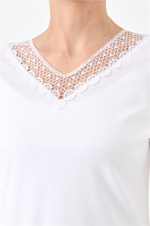 Kadın V Yaka Yakası Dantelli T-shirt Beyaz